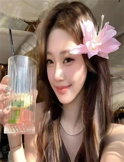 《易安尬世界》画质音效选择指南不容错过的：版本差异与体验优化